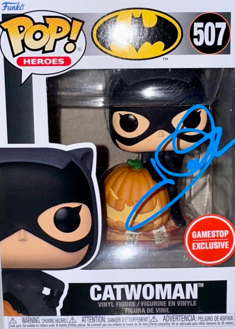 Halle Berry Signed Funko Pop #507 Catwoman (Blue Ink) - Beckett COA #1